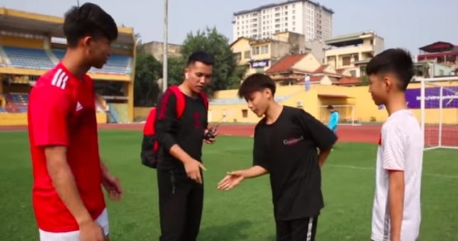 'Ronaldo Hà Nội' giành chiến thắng trước Phan Văn Đức