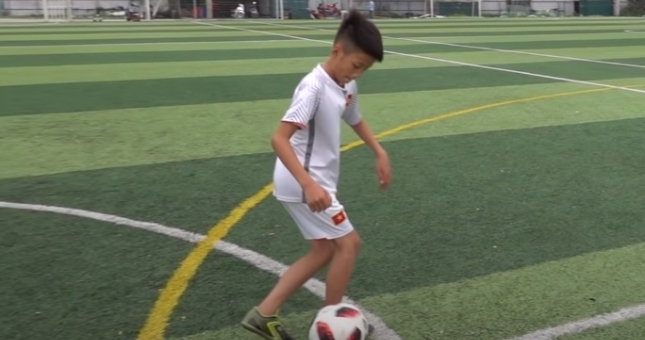 'Neymar Hà Nội' gây kinh ngạc với kỹ thuật cá nhân đẳng cấp