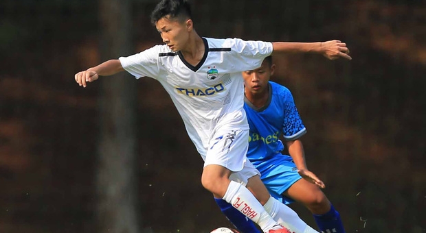 'Em họ Công Phượng' và những sao mai nắm giữ tương lai bóng đá Việt Nam