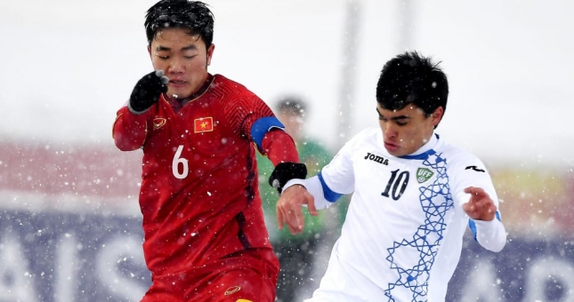 HLV Park Hang Seo đón tin vui từ tiền vệ HAGL