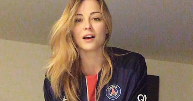 Vẻ đẹp nóng bỏng của nữ hậu vệ PSG