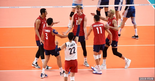 VIDEO: Pha đập bóng với vận tốc 134km/h