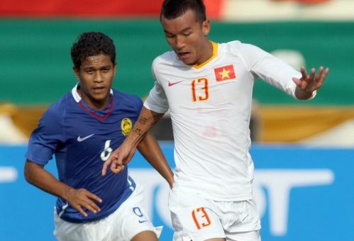 Câu chuyện về cầu thủ tài năng hơn Văn Quyến được sang Anh tập huấn