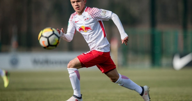 Đồng đội của Timo Werner sẽ khoác áo Philippines ở AFF Cup?