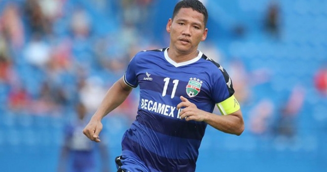 VIDEO: Kỹ năng săn bàn trong vòng cấm 'thượng thừa' của Anh Đức