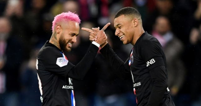 Lịch thi đấu bóng đá hôm nay 02/10: Song tấu Neymar - Mbappe