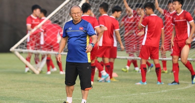 HLV Park cùng U22 Việt Nam sang Pháp dự 'World Cup thu nhỏ' 