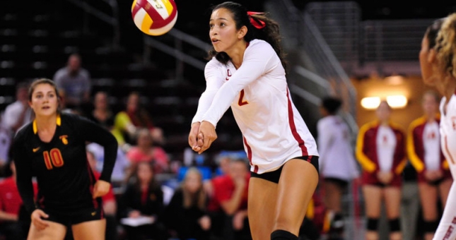 VIDEO: Những pha cứu thua không tưởng của Samantha Bricio