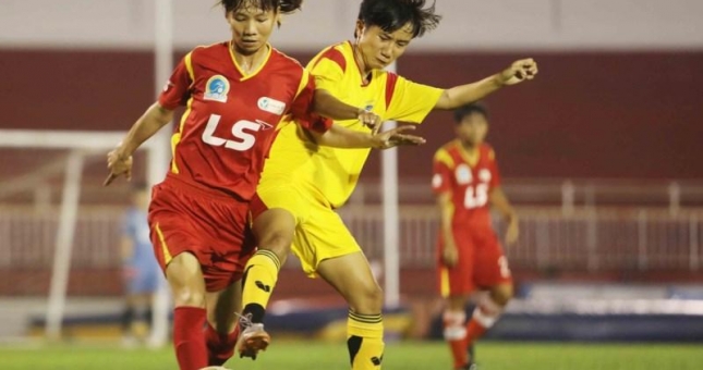 VIDEO: Pha solo qua cả đội hình phòng ngự của nữ cầu thủ TPHCM