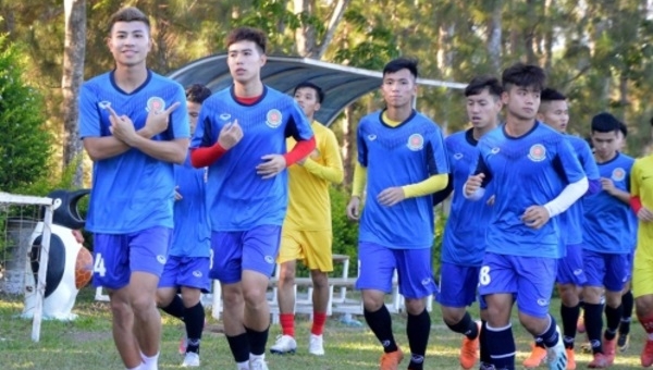 'Quân bầu Đức' bất ngờ giành quyền lên chơi ở giải Hạng Nhất?