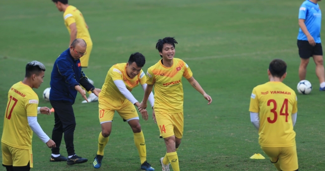 Lịch thi đấu bóng đá hôm nay 23/12: ĐTQG Việt Nam đấu U22