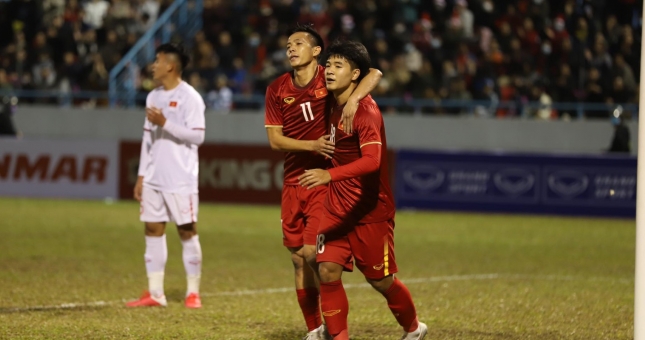 VFF trao hơn 1,7 tỷ đồng ủng hộ đồng bào miền Trung