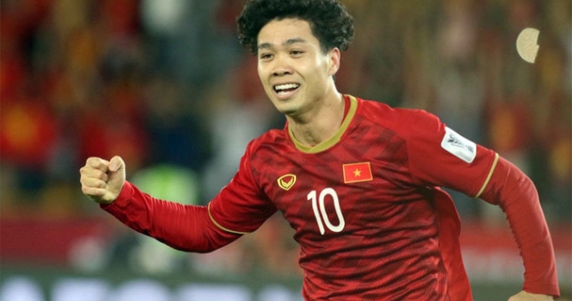 VIDEO: Ngày này 2 năm trước, Công Phượng ghi bàn vào lưới 'ông lớn châu Á'