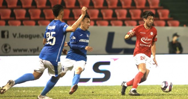 HLV Mano Polking: 'Lee Nguyễn có điểm tương đồng với Bruno Fernandes'