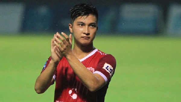 Martin Lò bị trọng tài FIFA 'hạ đo ván'