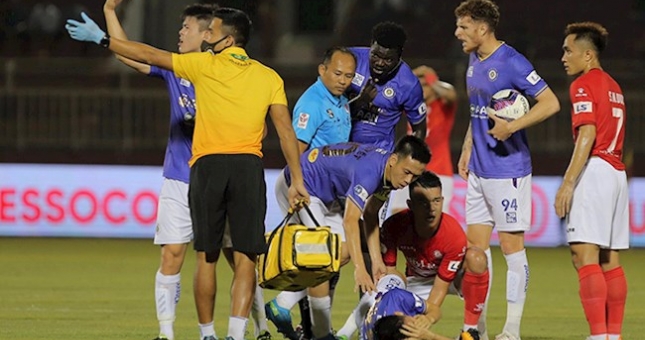 Anh Khoa: 'Rất buồn vì những chấn thương như Hùng Dũng vẫn xảy ra'