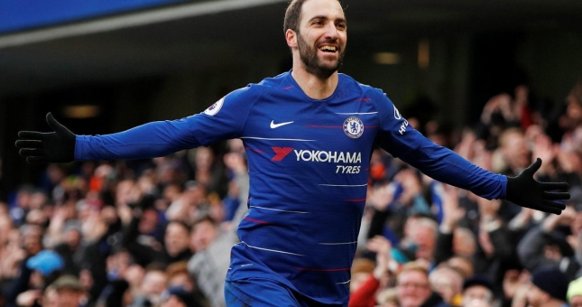 Ơn giời! Chelsea có tiền đạo rồi!