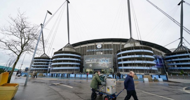 Bóng đá tại châu Âu đảo lộn vì siêu bão Ciara 