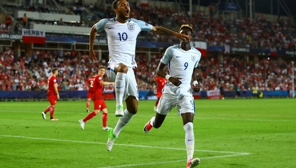 VIDEO: U21 Anh dễ dàng đánh bại đội chủ nhà Ba Lan