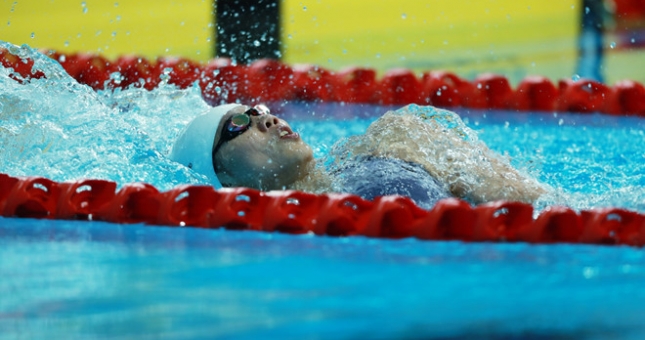 VIDEO: Ánh Viên 'xuất thần' giành HCV 50m bơi ngửa