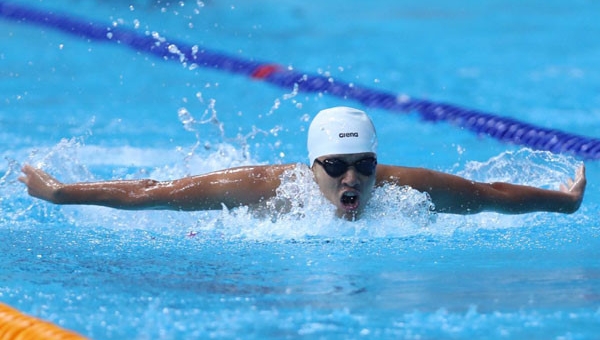 VIDEO: Paul Le Nguyen giành HCĐ nội dung 50m tự do nam