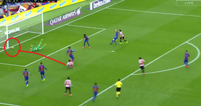 VIDEO: Cột dọc cứu thua cho Barca ngay phút thứ 3