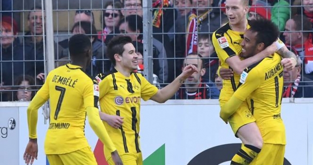 Video bàn thắng: Dortmund 3-1 Frankfurt (Vòng 29 Bundesliga)
