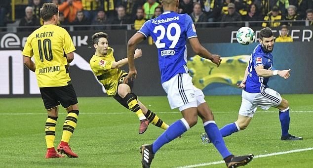 Highlights: Dortmund 4-4 Schalke (Vòng 13 - Bundesliga)