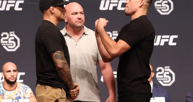 Chủ tịch UFC phủ nhận thông tin Diaz vs Poirier sẽ tranh đai hạng cân mới 165lbs? 