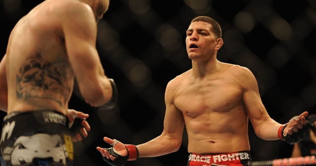 Nick Diaz gợi ý về một trận đấu khi Canelo Alvarez nhảy hạng