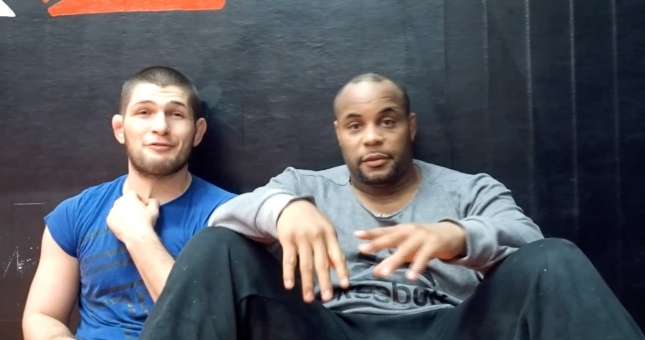 Daniel Cormier khuyên UFC nên tổ chức trận Khabib vs GSP