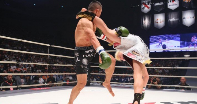 VIDEO Tenshin Nasukawa hạ knockout võ sĩ 3 lần vô địch Lumpinee Muay Thái