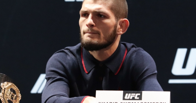 Khabib Nurmagomedov: 'Đừng nhầm lẫn, tôi không phải quản lý của tôi'