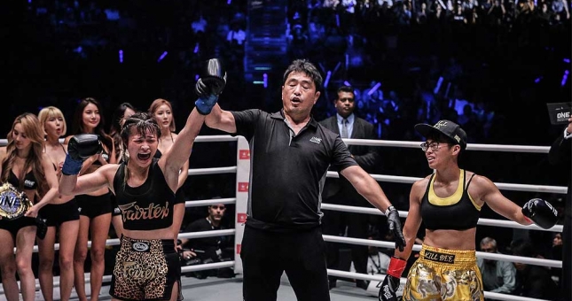 Nữ vương Kickboxing Stamp Fairtex tranh đai ONE Muay Thai Super Series tháng 2 tới