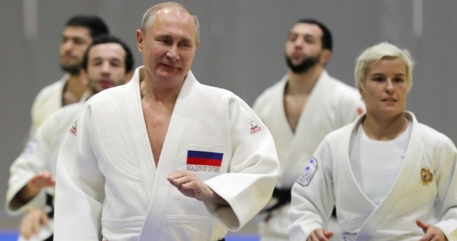 Tổng thống Putin chấn thương khi tập luyện cùng nhà vô địch Judo Nga