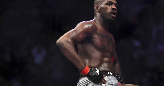 Jon Jones: 'Lạy chúa may là Rumble Johnson đã giải nghệ'