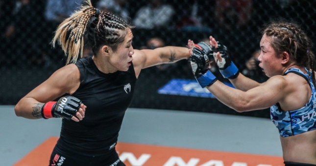 Tăng hạng cân: Con dao hai lưỡi của võ sĩ MMA ONE Championship