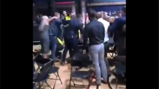 VIDEO: Loạn đả nổ ra giữa sự kiện thi đấu MMA từ thiện