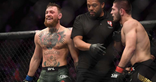 Khabib Nurmagomedov: 'Conor đã cầu xin tôi đừng kết liễu hắn, không việc gì tôi phải tái đấu'