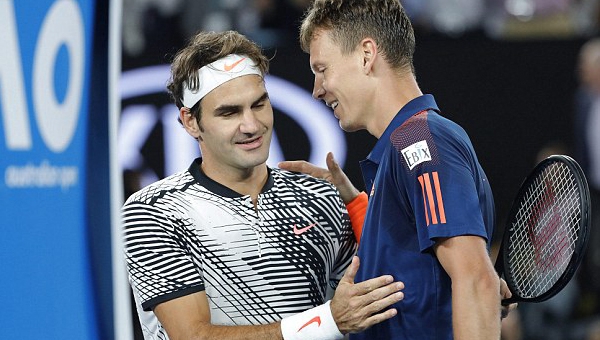 Federer tốc hành vào vòng 4 Australian Open gặp Nishikori