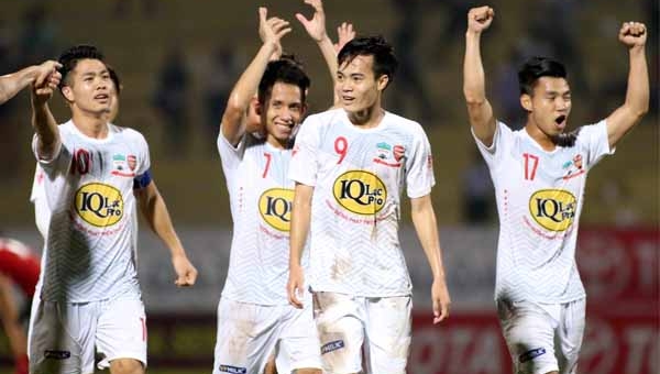 Cầu thủ HAGL ghi điểm với HLV Hữu Thắng trước đợt tập trung