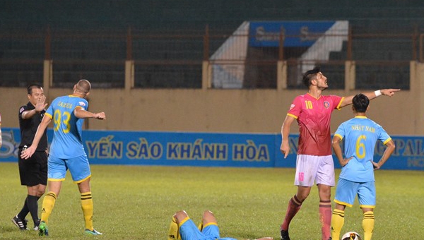Ngoại binh của Sài Gòn 'thách thức' HLV của Khánh Hòa