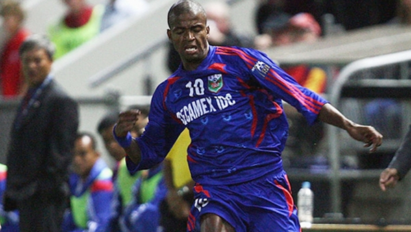 Philani: Người đá V-League khiến trợ lý Mourinho thán phục