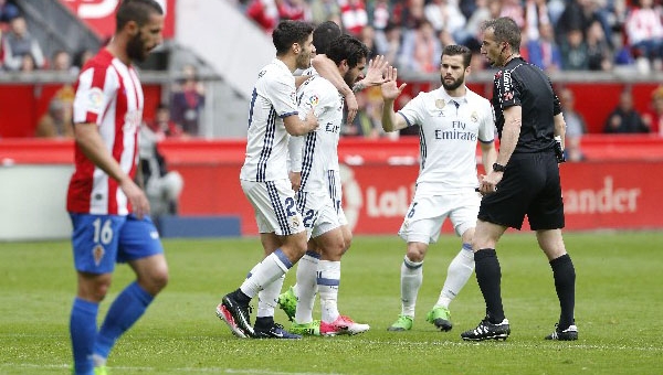 Isco ghi bàn phút cuối, Real giành 3 điểm trước Gijon