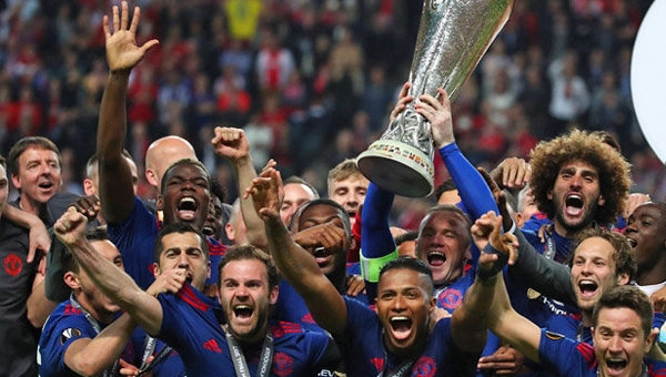 Xác định đủ số đội dự thẳng vòng bảng Cúp C1 mùa 2017/18