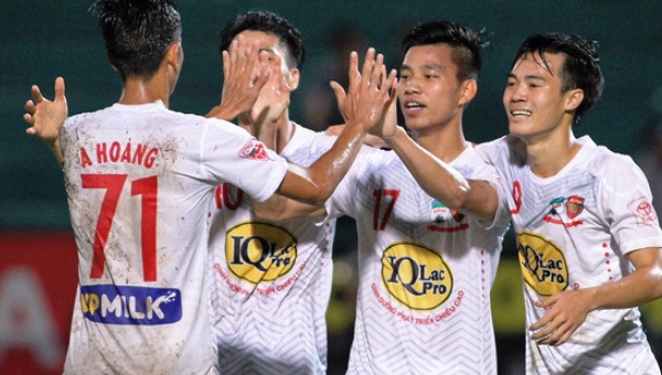 Cầu thủ HAGL lỡ hẹn với U22 Việt Nam vì chấn thương nặng