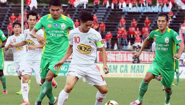 HAGL lại tạo ra 'chuyện thật khó tin' trên sân Cần Thơ