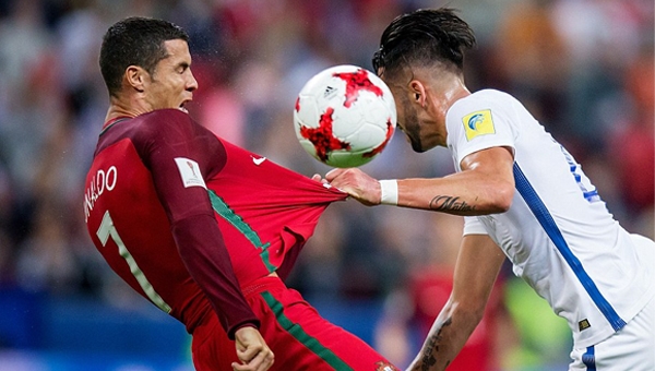 Chile vào CK Confed Cup sau loạt penalty thảm họa của BĐN