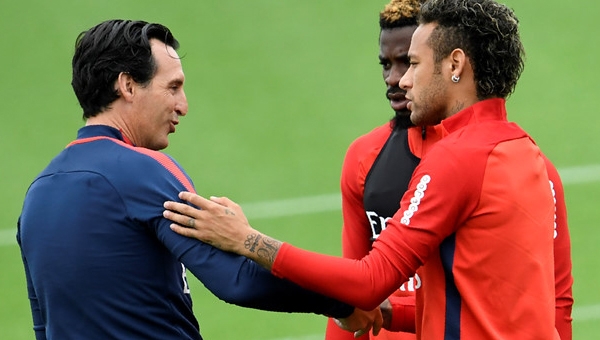 Tin HOT 22/10: Neymar làm loạn, 'bật' cả HLV Emery