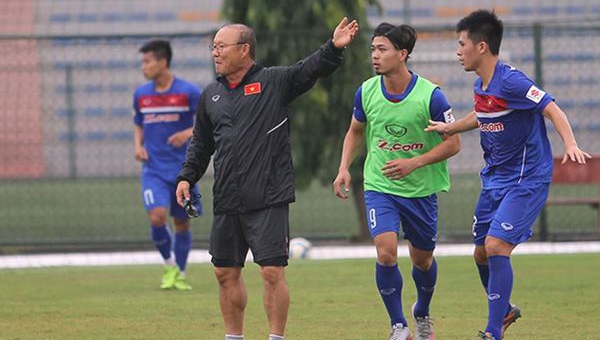 HLV Park Hang Seo quyết tâm 'học để hiểu' các học trò